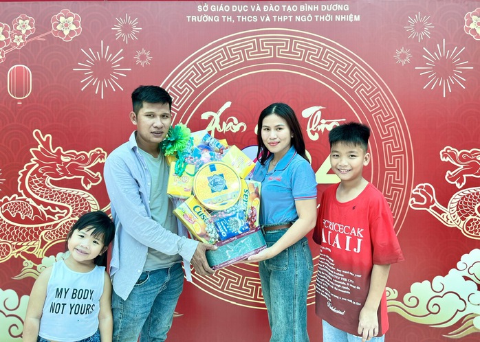 Cuộc sống của 3 con anh Minh, chị Lạnh giờ ra sao?- Ảnh 2. Cuộc sống của 3 con anh Minh, chị Lạnh giờ ra sao?- Ảnh 2.