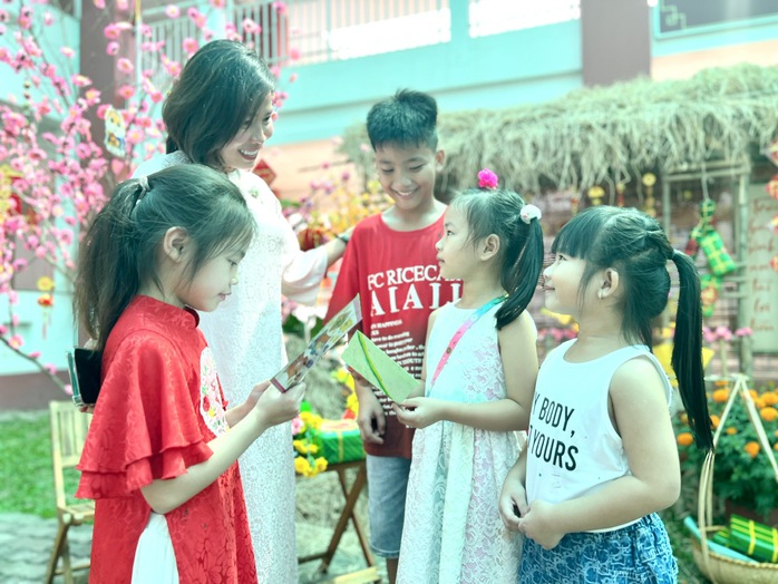 Cuộc sống của 3 con anh Minh, chị Lạnh giờ ra sao?- Ảnh 6. Cuộc sống của 3 con anh Minh, chị Lạnh giờ ra sao?- Ảnh 6.