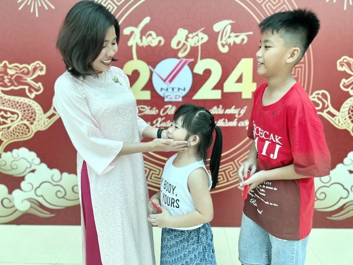 Cuộc sống của 3 con anh Minh, chị Lạnh giờ ra sao?- Ảnh 3. Cuộc sống của 3 con anh Minh, chị Lạnh giờ ra sao?- Ảnh 3.
