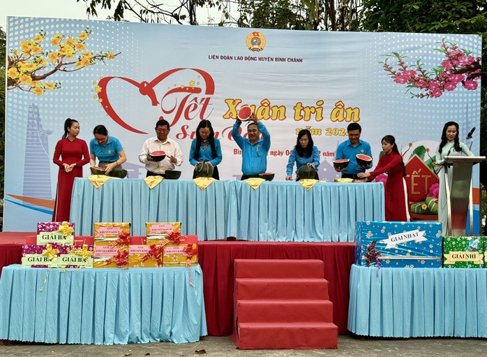Chung tay chăm lo Tết cho lao động xa quê- Ảnh 7.