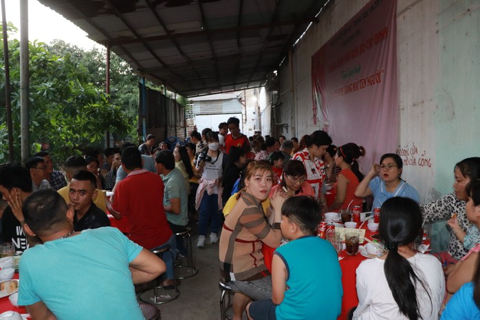 Chung tay chăm lo Tết cho lao động xa quê- Ảnh 11.