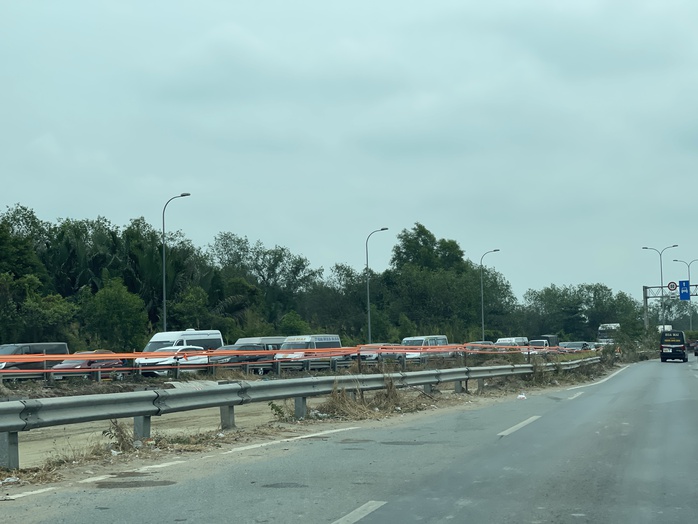 Hình ảnh giao thông hơn 200 km cao tốc từ TP HCM về miền Trung hôm nay- Ảnh 2. Hình ảnh giao thông hơn 200 km cao tốc từ TP HCM về miền Trung hôm nay- Ảnh 2.