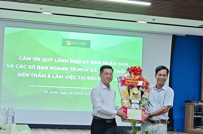 Doanh nghiệp giao hàng đến 22 giờ, siêu thị không để khách chờ tính tiền quá 5 phút- Ảnh 1. Doanh nghiệp giao hàng đến 22 giờ, siêu thị không để khách chờ tính tiền quá 5 phút- Ảnh 1.