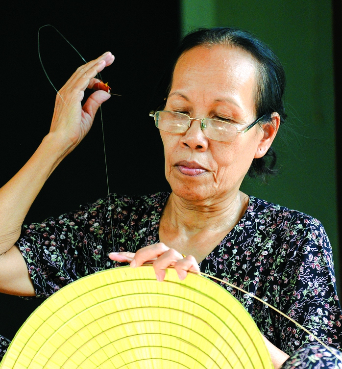 Nghiêng nghiêng chiếc nón bài thơ- Ảnh 3. Nghiêng nghiêng chiếc nón bài thơ- Ảnh 3.