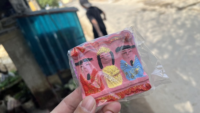 Chuyện 4 anh em làm nghề nặn ông Công, ông Táo- Ảnh 3. Chuyện 4 anh em làm nghề nặn ông Công, ông Táo- Ảnh 3.