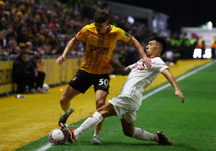 Lisandro Martinez nghỉ 8 tuần, nguy cơ lỡ đại chiến Manchester- Ảnh 2. Lisandro Martinez nghỉ 8 tuần, nguy cơ lỡ đại chiến Manchester- Ảnh 2.