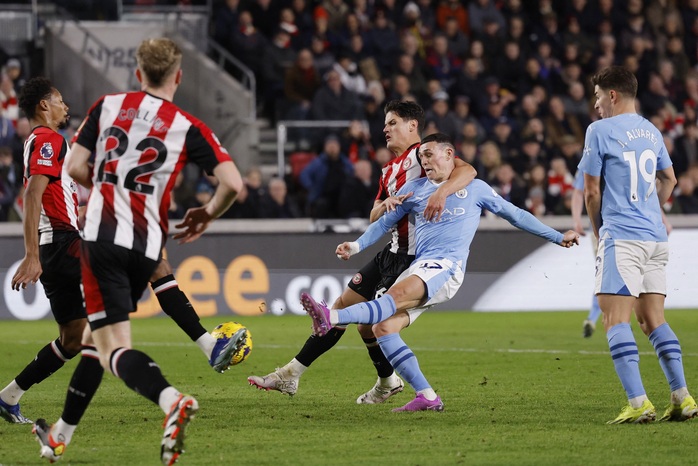 Hat-trick của Foden đưa Man City áp sát ngôi đầu Ngoại hạng Anh- Ảnh 4. Hat-trick của Foden đưa Man City áp sát ngôi đầu Ngoại hạng Anh- Ảnh 4.