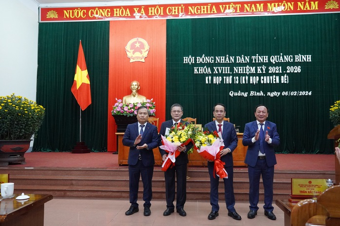 Ông Phan Phong Phú được bầu làm Phó Chủ tịch tỉnh Quảng Bình- Ảnh 2.