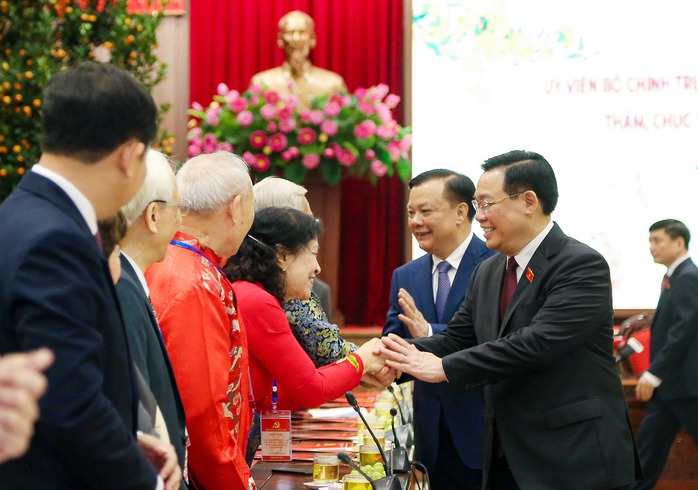 Chủ tịch Quốc hội chúc Tết Đảng bộ, chính quyền và nhân dân Hà Nội- Ảnh 5. Chủ tịch Quốc hội chúc Tết Đảng bộ, chính quyền và nhân dân Hà Nội- Ảnh 5.