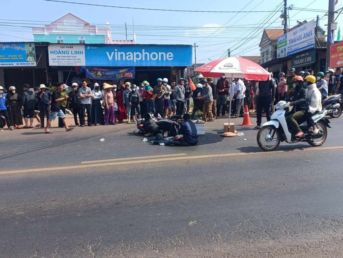 Cháu bé 3 tuổi tử vong thương tâm khi trên đường về quê ăn Tết- Ảnh 1. Cháu bé 3 tuổi tử tỷ lệ kèo nhà cái 88 thương tâm khi trên đường về quê ăn Tết- Ảnh 1.