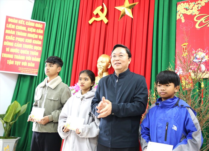 Quảng Nam dành hơn 168 tỉ đồng chăm lo Tết cho người dân- Ảnh 3. Quảng Nam dành hơn 168 tỉ đồng chăm lo Tết cho người dân- Ảnh 3.