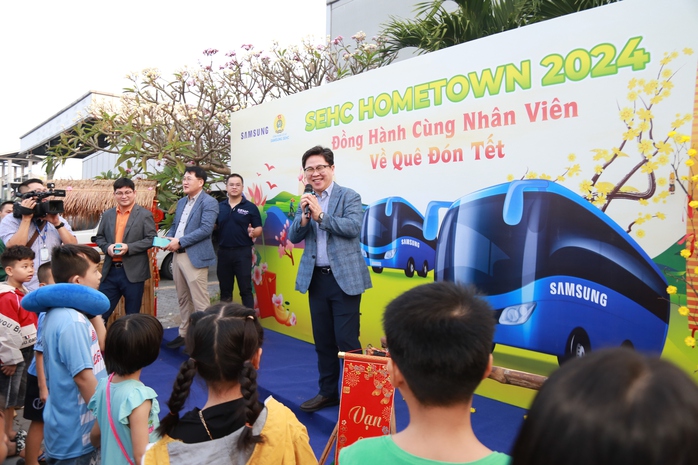 Những chuyến xe nghĩa tình- Ảnh 4. Những chuyến xe nghĩa tình- Ảnh 4.