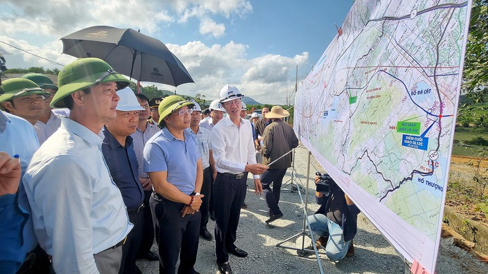 Đột phá hạ tầng giao thông- Ảnh 4.
