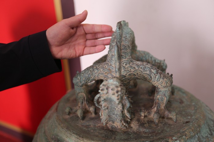 Cận cảnh chuông cổ hơn 600 năm, báu vật ghi dấu biến cố cuối thời Trần- Ảnh 5. Cận cảnh chuông cổ hơn 600 năm, báu vật ghi dấu biến cố cuối thời Trần- Ảnh 5.