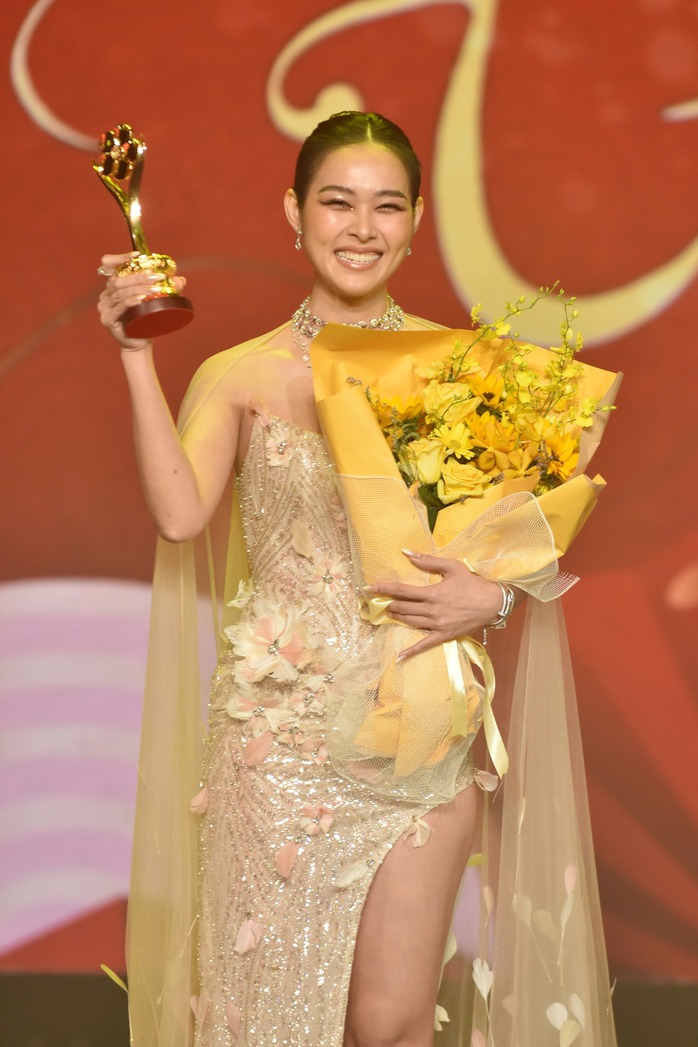 Nhan Phúc Vinh - Diệp Bảo Ngọc: Đón Xuân bên gia đình!- Ảnh 5. Nhan Phúc Vinh - Diệp Bảo Ngọc: Đón Xuân bên gia đình!- Ảnh 5.