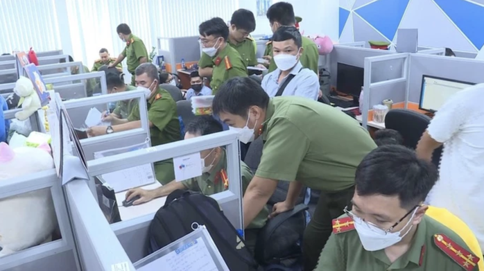 Những chiến công xuất sắc của Công an TP HCM trong năm 2023- Ảnh 3. Những chiến công xuất sắc của Công an TP HCM trong năm 2023- Ảnh 3.