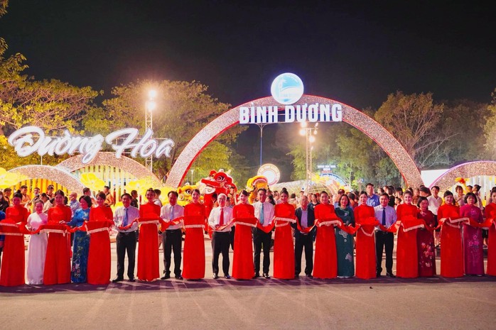 Bình Dương tiếp tục trình làng linh vật rồng được cư dân mạng hết lời khen- Ảnh 1. Bình Dương tiếp tục trình làng linh vật rồng được cư dân mạng hết lời khen- Ảnh 1.