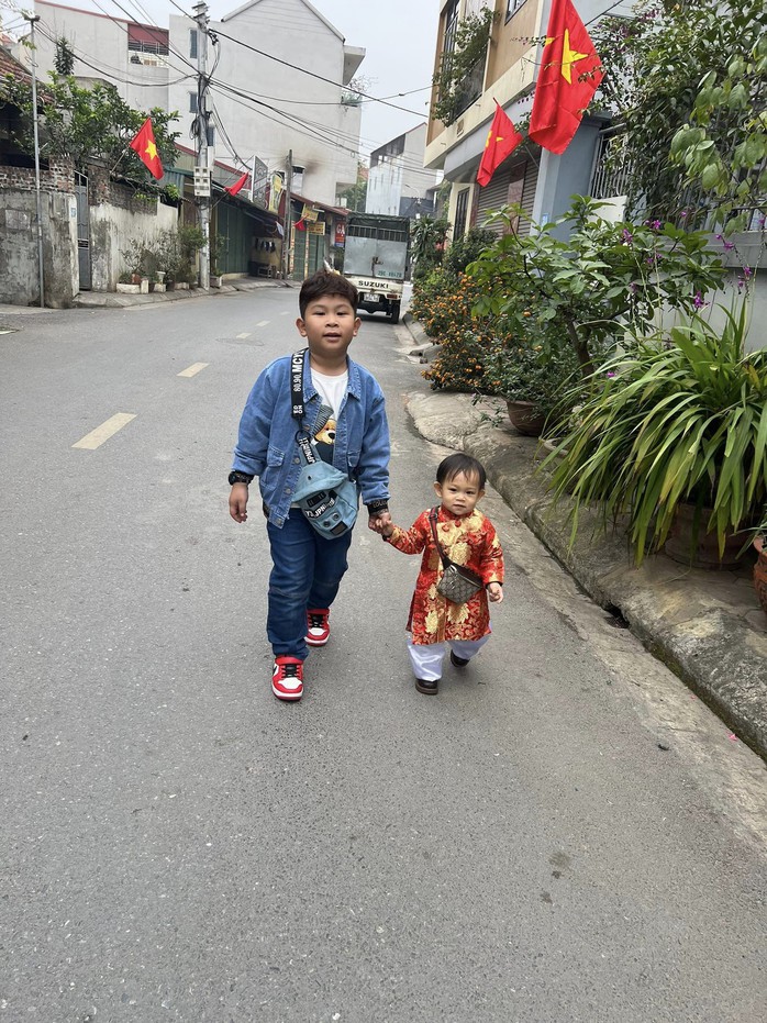 "Xuân sum vầy - Tết sẻ chia": Vương vấn Tết xưa trong phố thị hôm nay- Ảnh 3. "Xuân sum vầy - Tết sẻ chia": Vương vấn Tết xưa trong phố thị hôm nay- Ảnh 3.