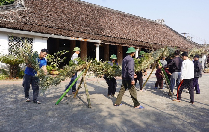 Độc đáo tục rước lửa cầu may mắn đêm giao thừa ở xứ Thanh- Ảnh 5. Độc đáo tục rước lửa cầu may mắn đêm giao thừa ở xứ Thanh- Ảnh 5.