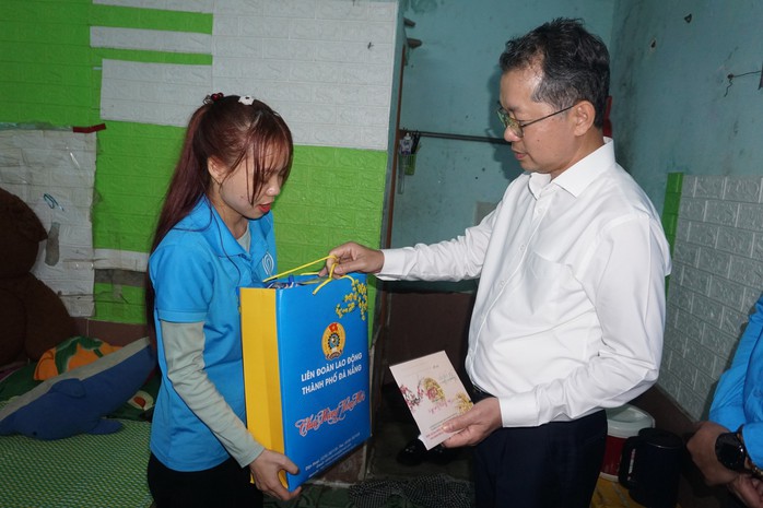 Đà Nẵng: Hơn 126 tỉ đồng hỗ trợ quà Tết cho người dân- Ảnh 2. Đà Nẵng: Hơn 126 tỉ đồng hỗ trợ quà Tết cho người dân- Ảnh 2.