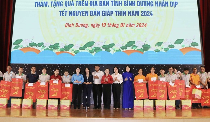 Bình Dương ưu tiên sử dụng cán bộ có tư duy đổi mới, sáng tạo
- Ảnh 3. Bình Dương ưu tiên sử dụng cán bộ có tư duy đổi mới, sáng tạo
- Ảnh 3.