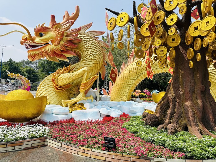 Bình Dương tiếp tục trình làng linh vật rồng được cư dân mạng hết lời khen- Ảnh 5. Bình Dương tiếp tục trình làng linh vật rồng được cư dân mạng hết lời khen- Ảnh 5.