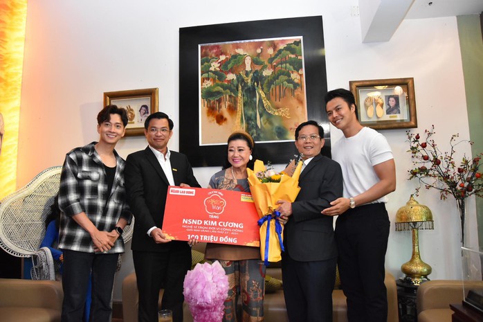 "Mai Vàng tri ân" - biểu tượng của Mùa xuân lan tỏa yêu thương- Ảnh 1. "Mai Vàng tri ân" - biểu tượng của Mùa xuân lan tỏa yêu thương- Ảnh 1.