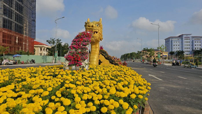 Độc đáo con đường gốm đỏ ở miền Tây có linh vật rồng phun hoa- Ảnh 6. Độc đáo con đường gốm đỏ ở miền Tây có linh vật rồng phun hoa- Ảnh 6.