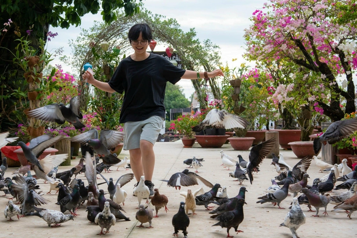 Nàng xuân “gõ cửa” Trà Sư- Ảnh 1. Nàng xuân “gõ cửa” Trà Sư- Ảnh 1.