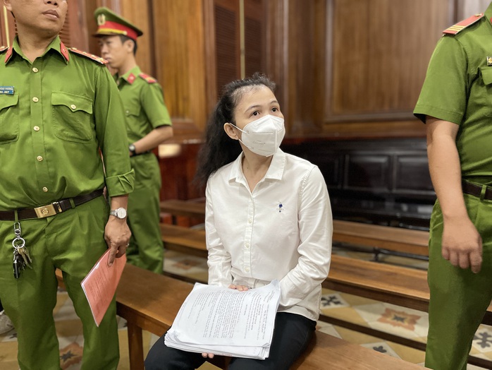 Lời nói sau cùng của 2 bị cáo Đặng Thị Hàn Ni, Trần Văn Sỹ- Ảnh 1. Lời nói sau cùng của 2 bị cáo Đặng Thị Hàn Ni, Trần Văn Sỹ- Ảnh 1.