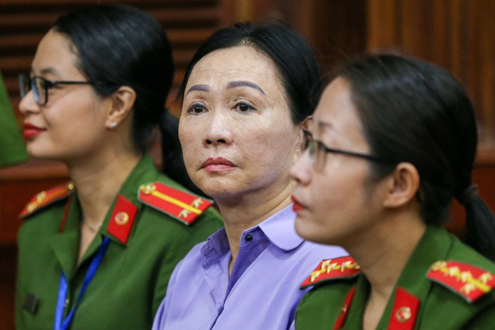 Ông Nguyễn Cao Trí chiếm đoạt tài sản của bà Trương Mỹ Lan như thế nào?- Ảnh 2. Ông Nguyễn Cao Trí chiếm đoạt tài sản của bà Trương Mỹ Lan như thế nào?- Ảnh 2.