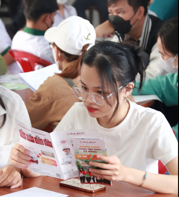 8 công việc khát nhân lực, kinh tế càng phát triển càng làm không hết việc- Ảnh 2. 8 công việc khát nhân lực, kinh tế càng phát triển càng làm không hết việc- Ảnh 2.