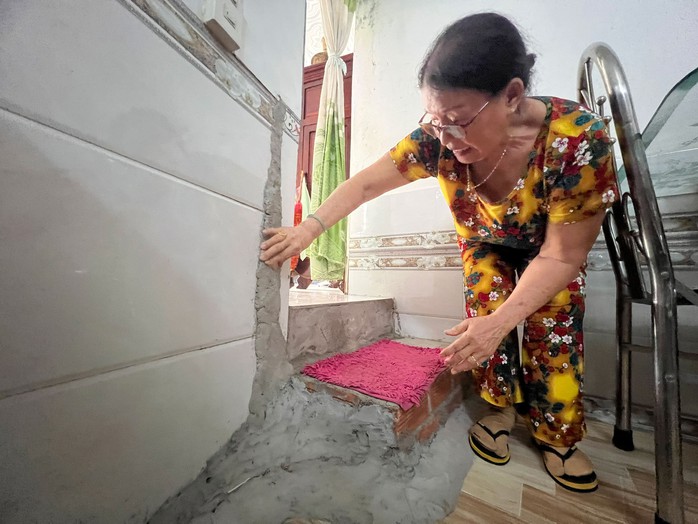 Thấp thỏm vì nhà bị lún, nứt- Ảnh 1. Thấp thỏm vì nhà bị lún, nứt- Ảnh 1.