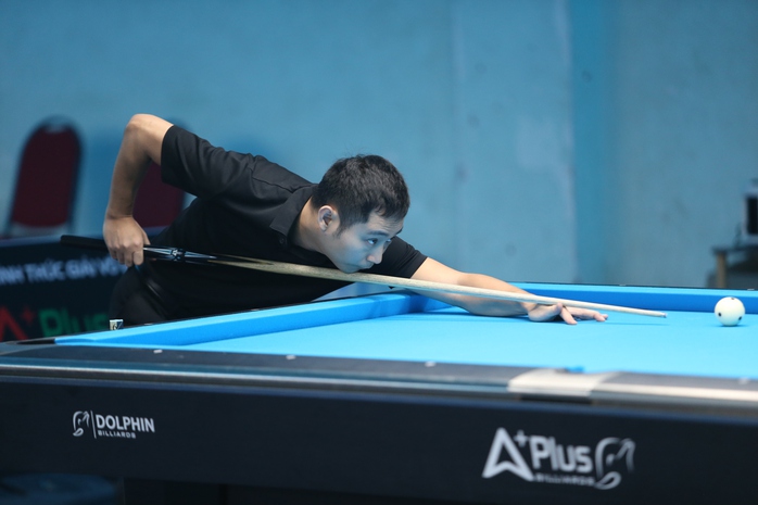 Cựu vô địch billiards SEA Games Nguyễn Phúc Long thắng Cựu vô địch billiards SEA Games Nguyễn Phúc Long thắng