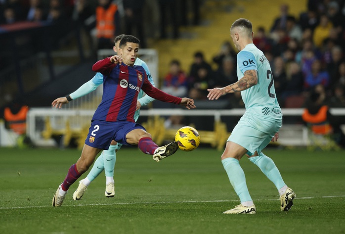 Sao 20 tuổi lập công, Barcelona loại Napoli ở Champions League- Ảnh 2.