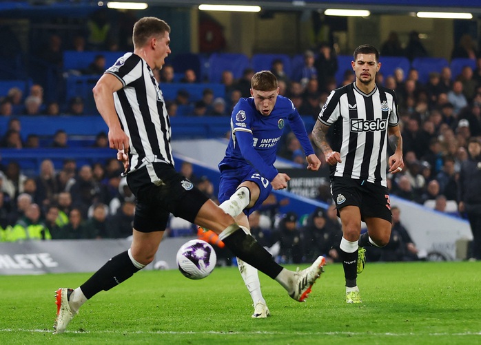 Chelsea đãi tiệc bàn thắng với Newcastle, fan vẫn hồi hộp- Ảnh 4. Chelsea đãi tiệc bàn thắng với Newcastle, fan vẫn hồi hộp- Ảnh 4.
