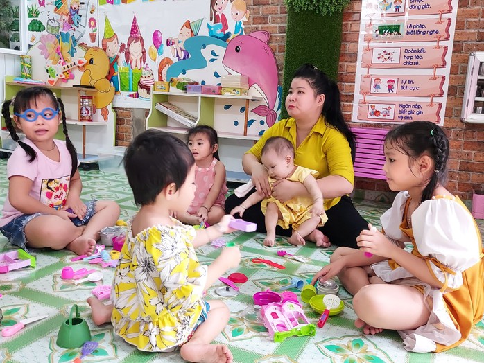 Không còn phụ cấp thâm niên nhà giáo sau cải cách tiền lương, Bộ Nội vụ nói gì?- Ảnh 1.