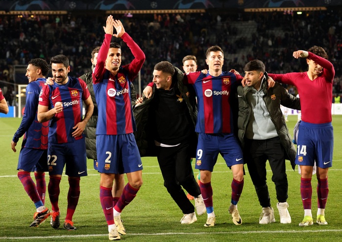 Sao 20 tuổi lập công, Barcelona loại Napoli ở Champions League- Ảnh 6.