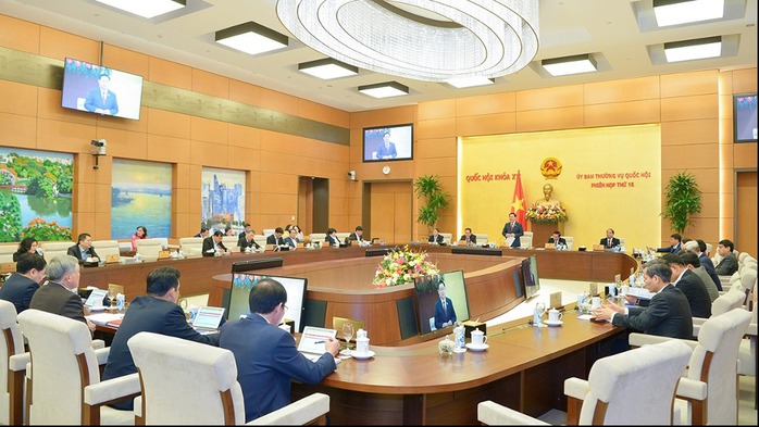 Phiên họp thứ 31 của Ủy ban Thường vụ Quốc hội sẽ xem xét công tác nhân sự và tiến hành chất vấn nhóm vấn đề thuộc lĩnh vực tài chính và ngoại giao