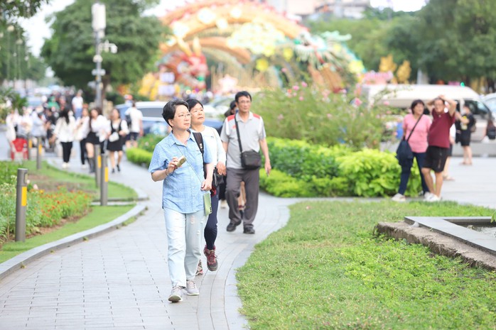 Công viên Tượng đài Chủ tịch Hồ Chí Minh thay đổi ra sao?- Ảnh 4. Công viên Tượng đài Chủ tịch Hồ Chí Minh thay đổi ra sao?- Ảnh 4.