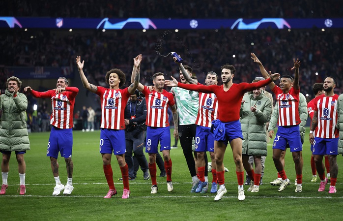 Sút luân lưu tệ hại, á quân Inter Milan đánh rơi vé tứ kết Champions League- Ảnh 5. Sút luân lưu tệ hại, á quân Inter Milan đánh rơi vé tứ kết Champions League- Ảnh 5.