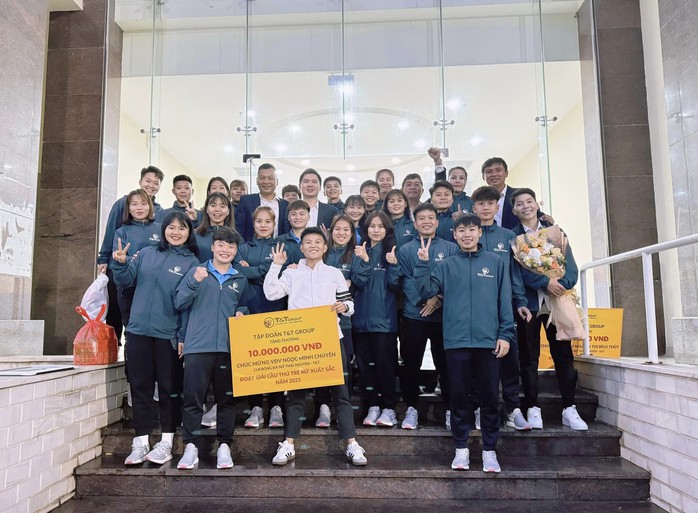 CLB Thái Nguyên chính thức chiêu mộ bộ ba cầu thủ nữ TP HCM- Ảnh 1. CLB Thái Nguyên chính thức chiêu mộ bộ ba cầu thủ nữ TP HCM- Ảnh 1.