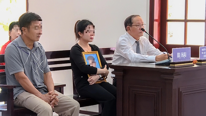 Vĩnh Long: Thiếu nợ, chủ cửa hàng vật liệu xây dựng còn đánh chết người- Ảnh 2. Vĩnh Long: Thiếu nợ, chủ cửa hàng vật liệu xây dựng còn đánh chết người- Ảnh 2.