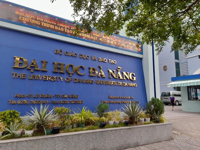 Nhiều giảng viên không về nước sau đào tạo, ĐH Đà Nẵng nói gì?- Ảnh 1. Nhiều giảng viên không về nước sau đào tạo, ĐH Đà Nẵng nói gì?- Ảnh 1.