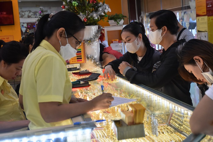 Giá vàng hôm nay, 15-3: Đảo chiều sụt giảm- Ảnh 1. Giá vàng hôm nay, 15-3: Đảo chiều sụt giảm- Ảnh 1.