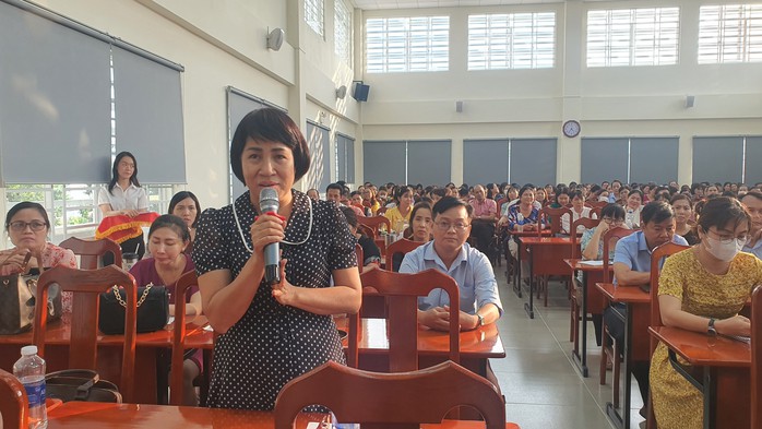 Gần 400 nhà quản lý giáo dục 