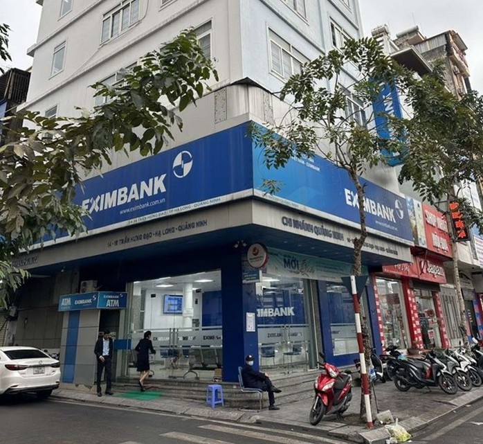 Chủ thẻ bị ngân hàng đòi nợ 8,83 tỉ đồng thuê luật sư vào cuộc- Ảnh 1. Chủ thẻ bị ngân hàng đòi nợ 8,83 tỉ đồng thuê luật sư vào cuộc- Ảnh 1.