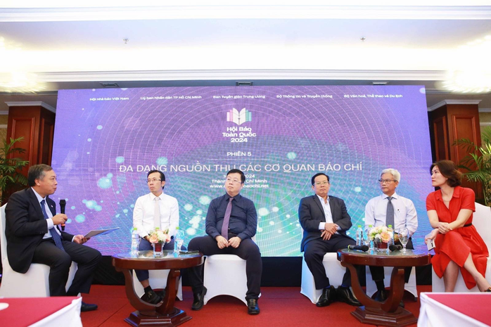 Nguồn thu và bản quyền: 2 vấn đề trọng yếu của báo chí- Ảnh 1. Nguồn thu và bản quyền: 2 vấn đề trọng yếu của báo chí- Ảnh 1.