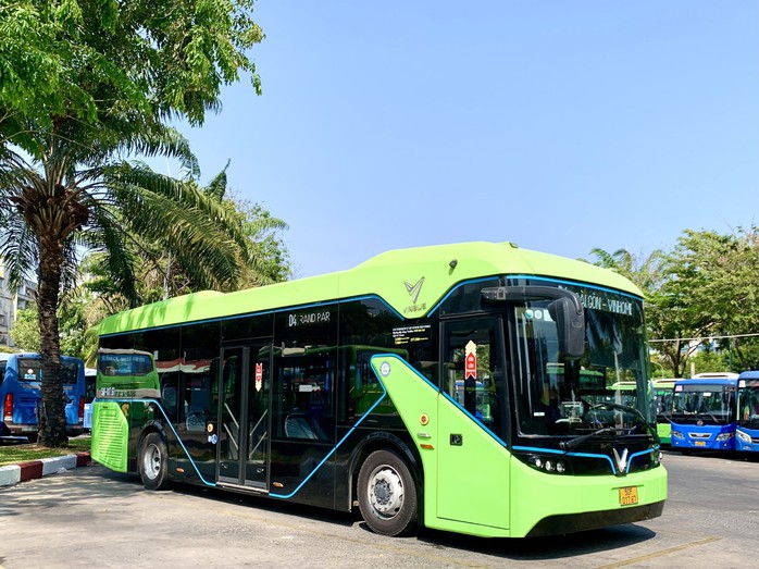 Xe buýt điện D4 đã hoạt động ở TP HCM, đóng góp cho sự phát triển phương tiện giao thông điện, năng lượng xanh Xe buýt điện D4 đã hoạt động ở TP HCM, đóng góp cho sự phát triển phương tiện giao thông điện, năng lượng xanh