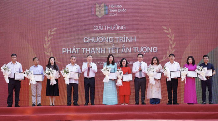 Hội Báo toàn quốc 2024: Trao nhiều giải thưởng cho các đơn vị báo chí- Ảnh 3. Hội Báo toàn quốc 2024: Trao nhiều giải thưởng cho các đơn vị báo chí- Ảnh 3.